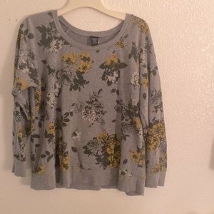 Torrid 1x grey, black, white, yellow with floral print sweatshirt